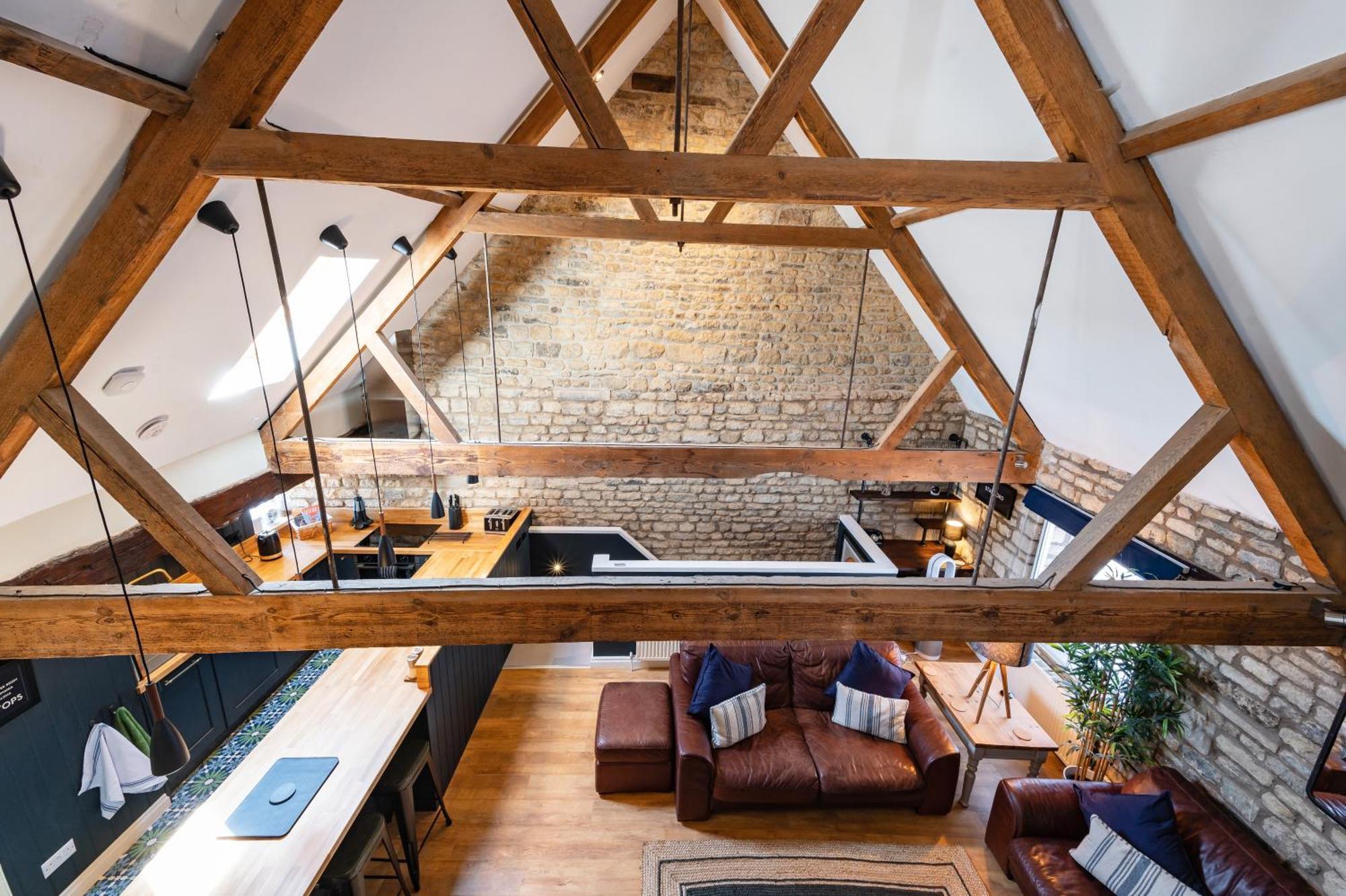 Luxury Town Centre Loft Apartment In Converted Granary Стамфорд Экстерьер фото
